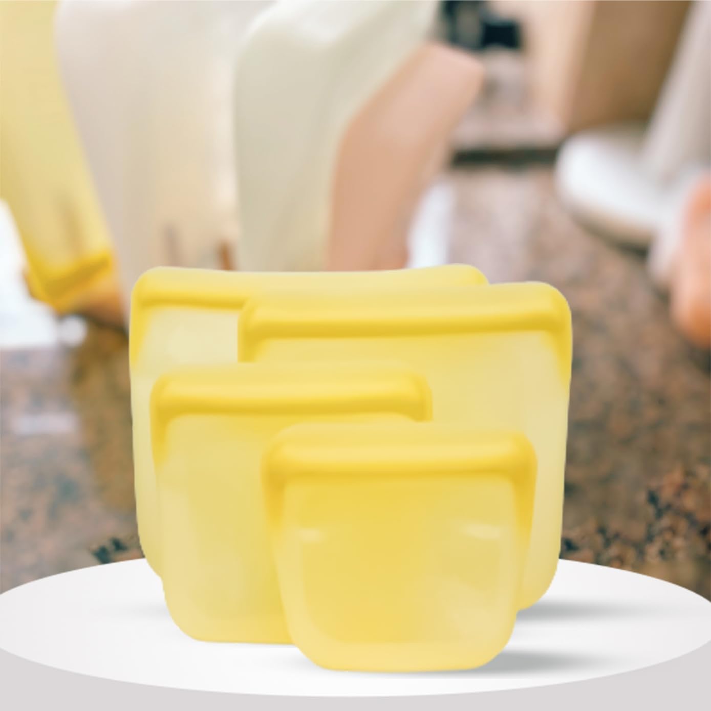 purifyou Set of 4 Reusable Silicone Storage Snack Bags 6oz / 16oz / 32oz / 64oz Self-Seal Food Storage Container for Fruits, Vegetables, Sandwiches, Dishwasher Safe & Leak-free (Pastel Yellow)