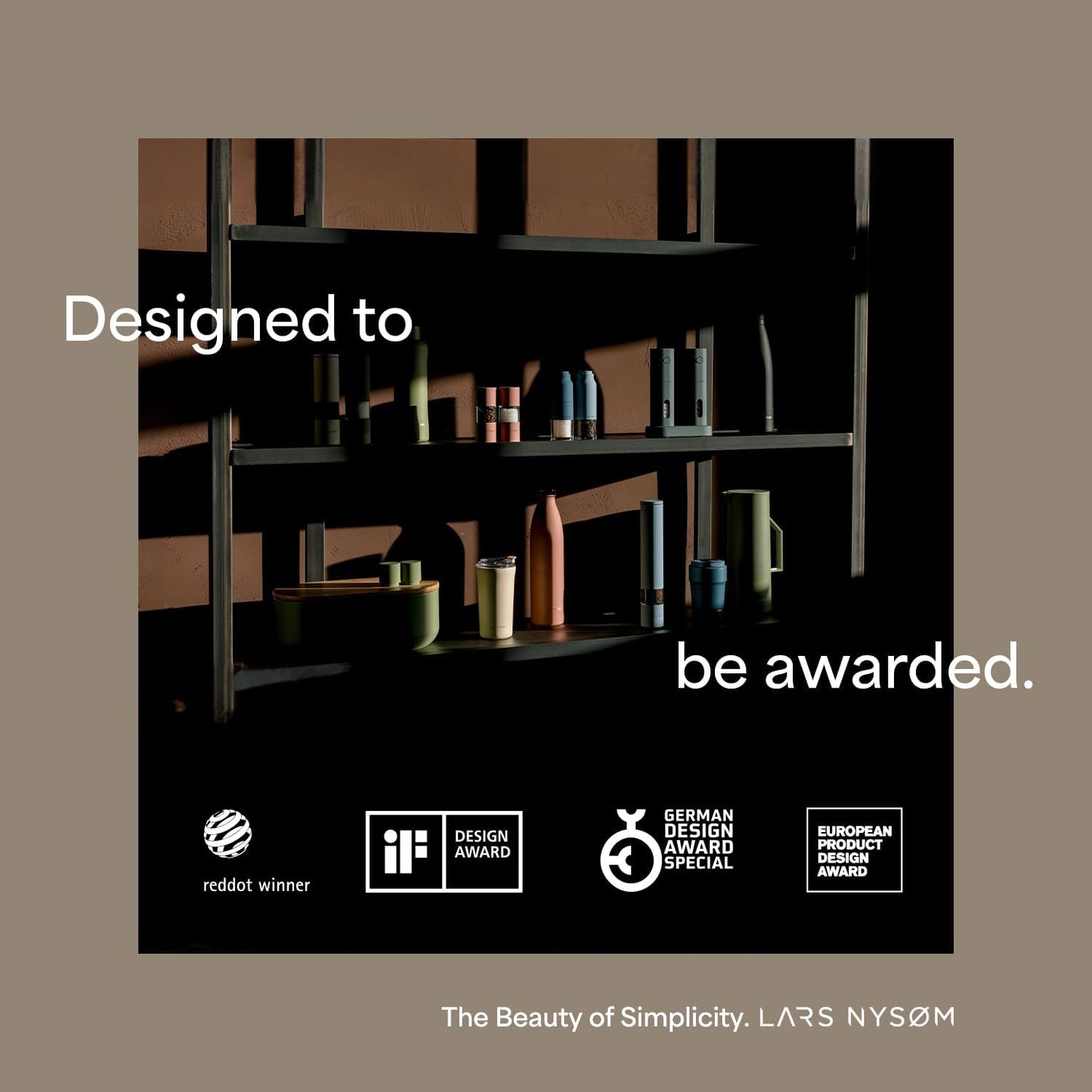 LARS NYSØM Salt and Pepper Grinder Set Manual, Stainless Steel Salt and Pepper Mills with Adjustable Ceramic Grinder I Design Spice Shakers (Red/Beige)