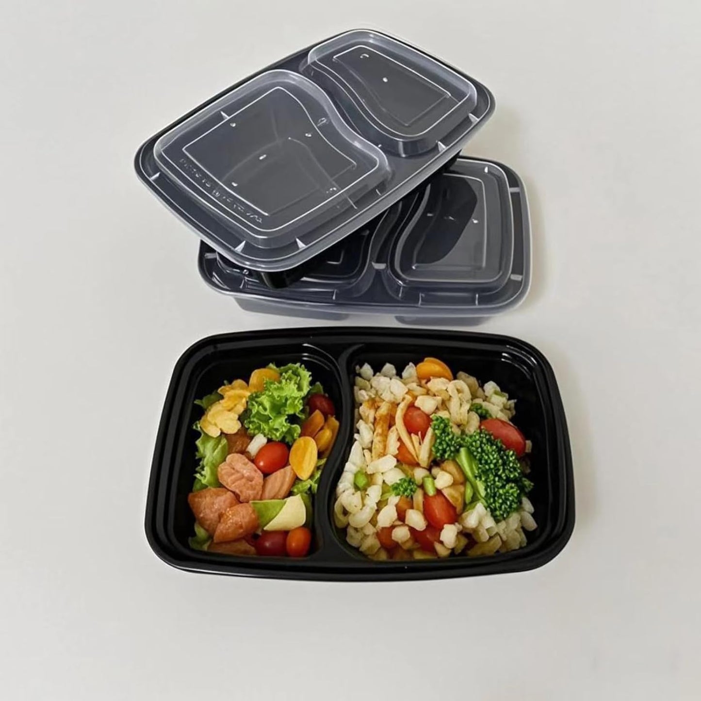 100pc 28 Oz 2-Grid Meal Prep Containers disposable, Plastic Food Take Out Containers With Lid, Take Out Containers Disposable, Reusable food storage containers,Microwave Freezer Dishwasher Safe