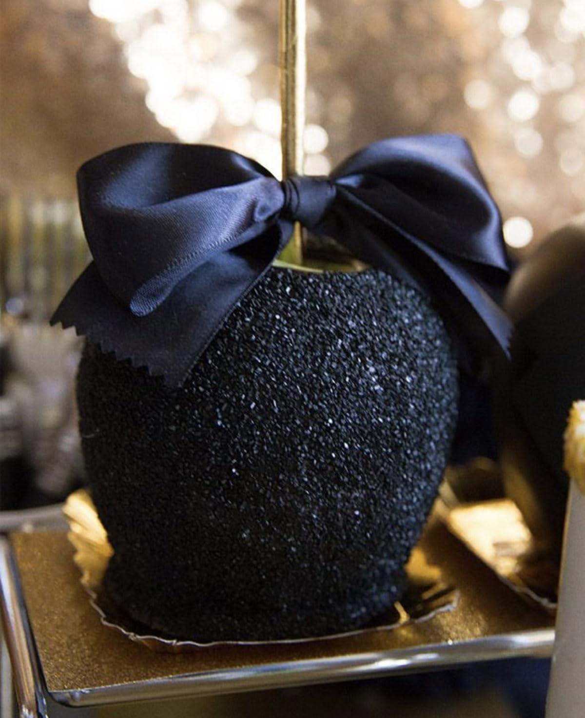 Sanding Sugar Black Edible Sugar Sprinkles Sanding Sugar for Cake Decorating, Sparkling Edible Crystal Candy for Wedding Party Baking Cupcake Cookie Ice Cream Decoration Supplies - 5.3 oz