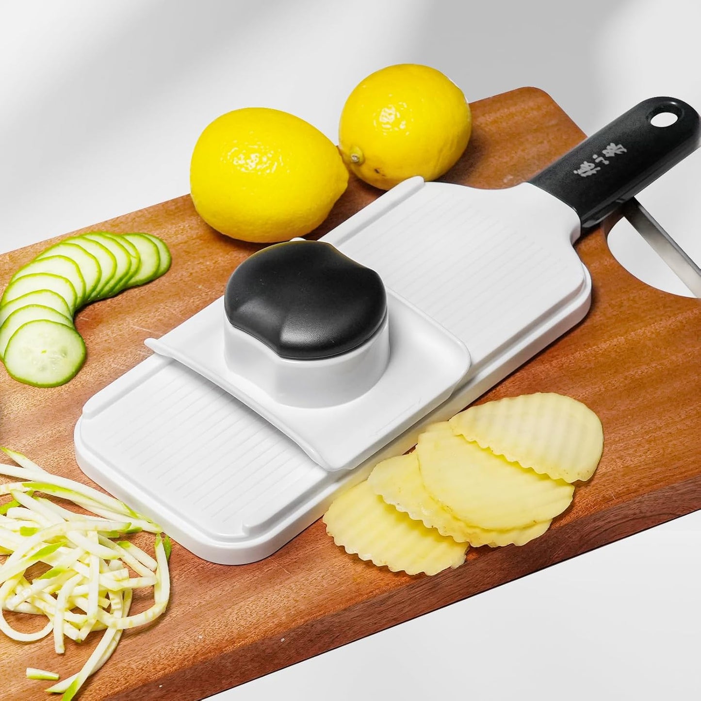 ZHANG XIAO QUAN SINCE 1628 3-in-1 Multi Handheld Mandoline Slicer Stainless Steel Blade, Comfort Grip, Safety Features, Easy to Clean, Ideal for Speedy Slicing of Fruits and Vegetables