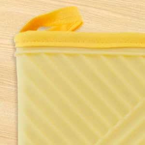 Set of 4 Oven Mitts and Pot Holder Heavy and Tall Kitchen Cotton Gloves Lined Towelcloth, Gloves Length 40cm, Pot Holder Width 20cm Diameter Round… (Yellow Silicone)