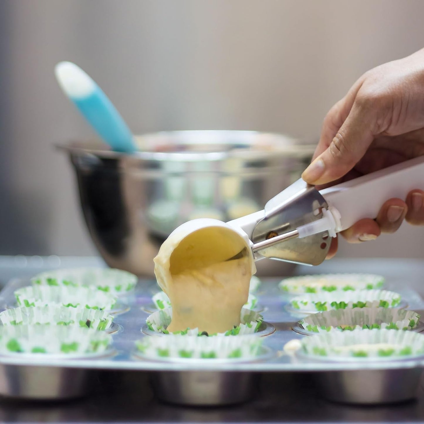 uxcell 2 Pcs Cookie Scoops, Ice Cream Scoop with Trigger for Baking Cookie Dough Rice Pudding Kitchen Gadget, Yellow