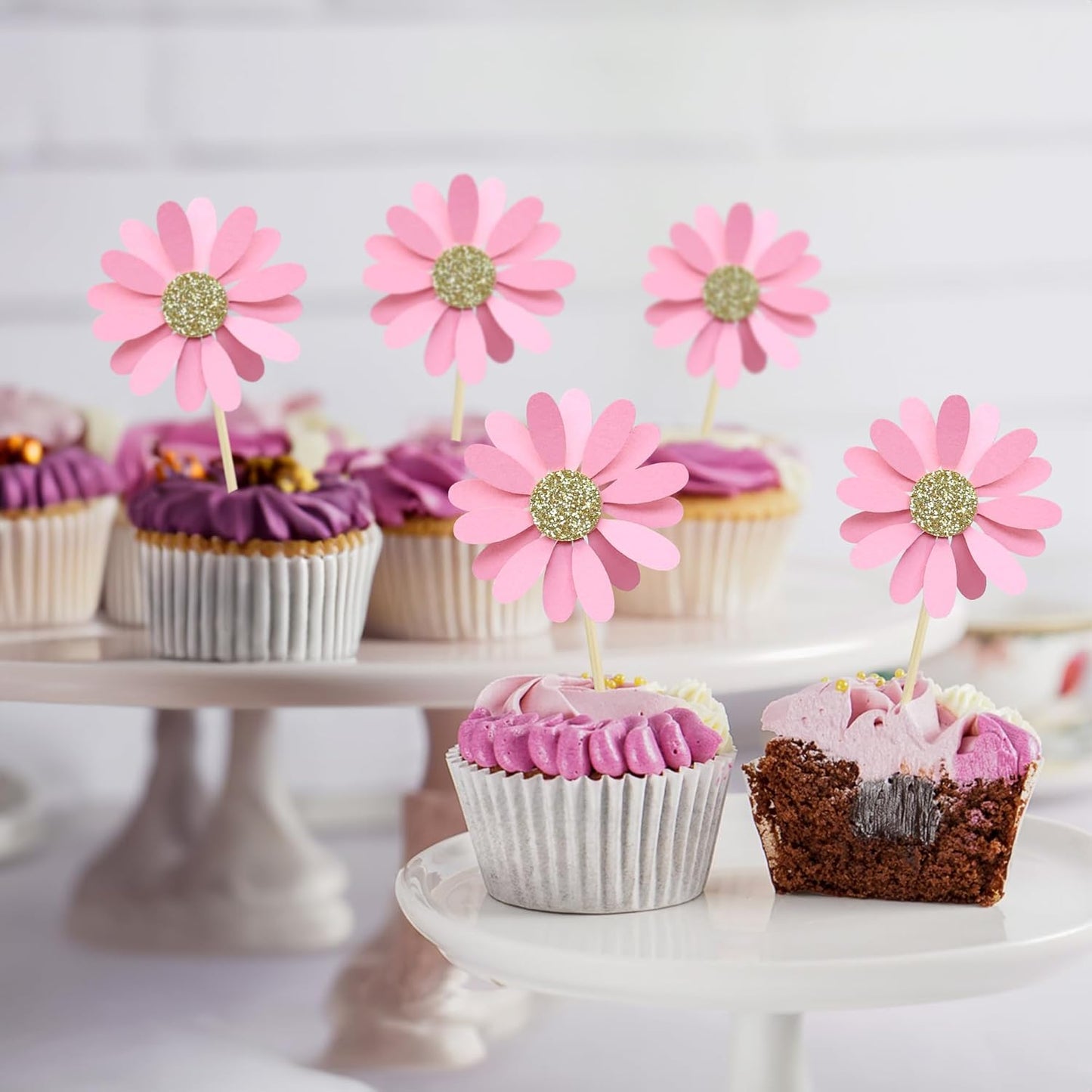 24Pcs Daisy Cupcake Toppers Flower Cake Topper Decorations Daisy Cake Decorations Chrysanthemum Cupcake Toppers Spring Daisy Flower Cake Picks for Birthday Wedding Supplies Light Pink