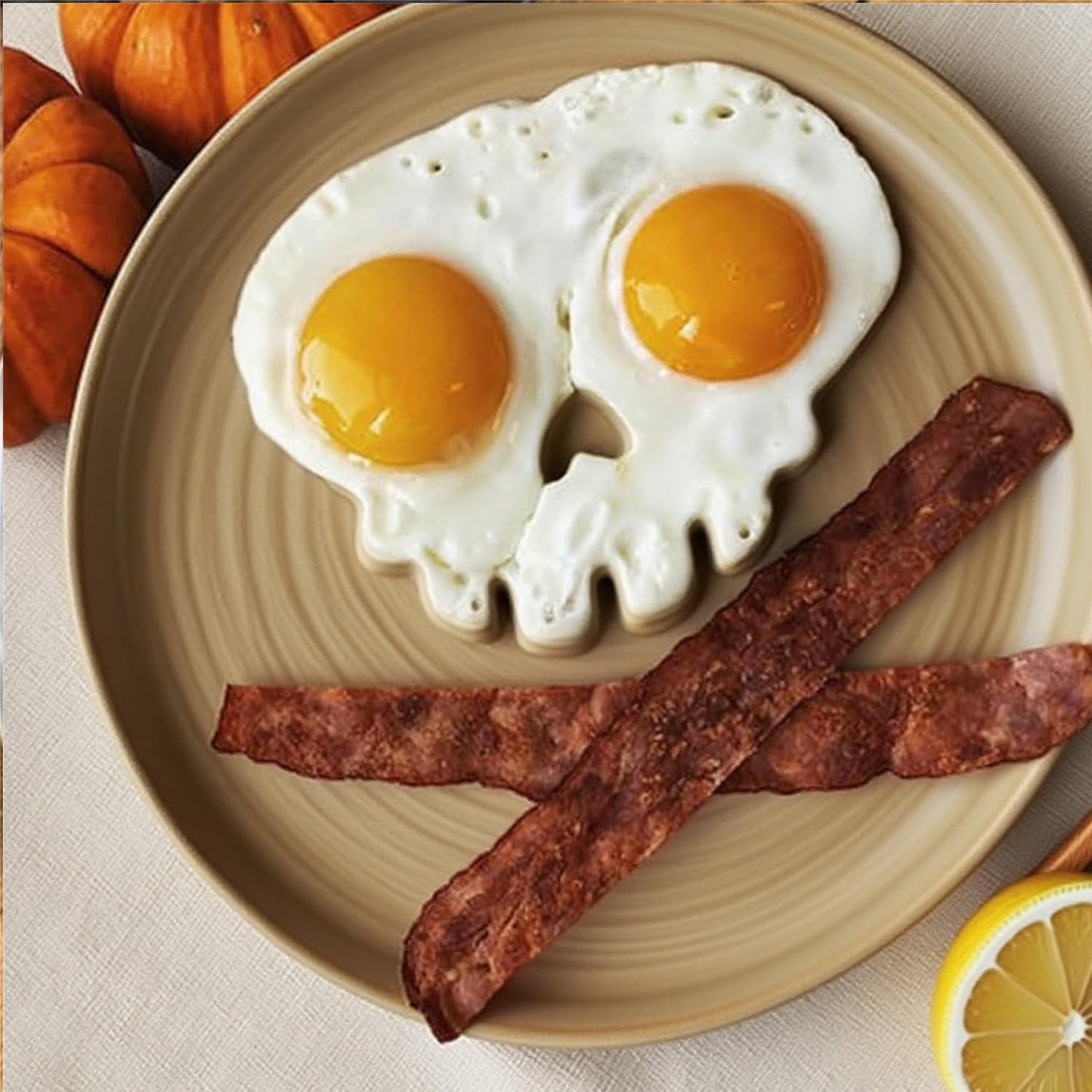 Halloween Horror Skull Egg Mold – Funny Silicone Skeleton Omelette & Pancake Maker, Fried Egg Cooking Mold for Spooky Breakfast, DIY Kitchen Gadget (1pc skull)