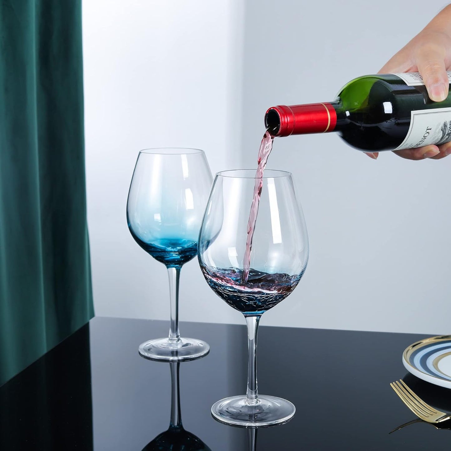 Joeyan Handmade Blue Crackle Wine Glasses,Large Crystal Burgundy Wine Glass Cup with Stem,Red White Wine Goblet Tumbler,Aesthetics Glassware Collection,Set of 2,21 oz