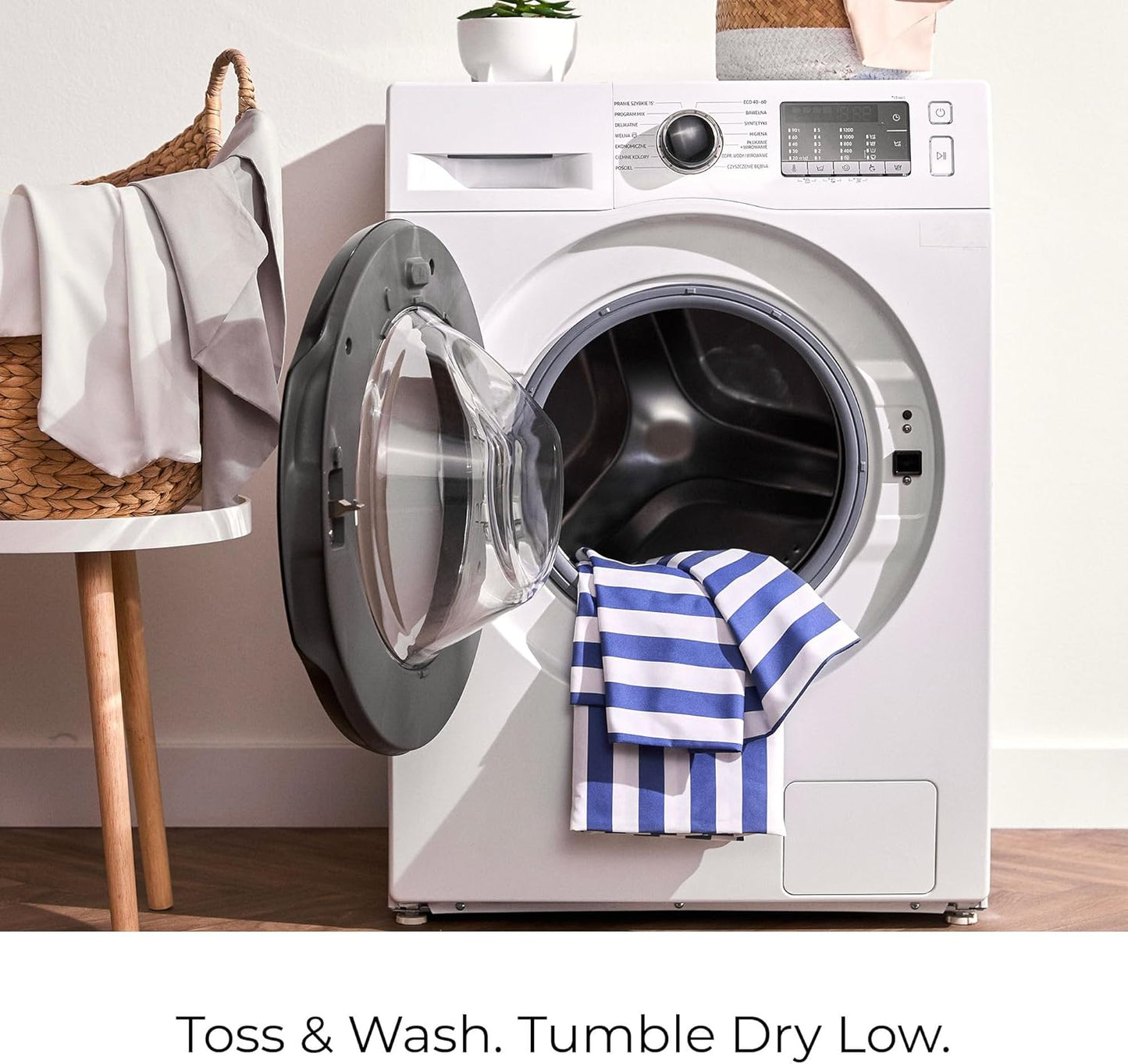 Mellanni Queen Sheets Set - 4 PC Iconic Collection Bedding - Hotel Luxury, Extra Soft, Cooling Bed Sheets - Wrinkle, Fade, Stain Resistant (Queen, Oxford Stripe Blue Nova)