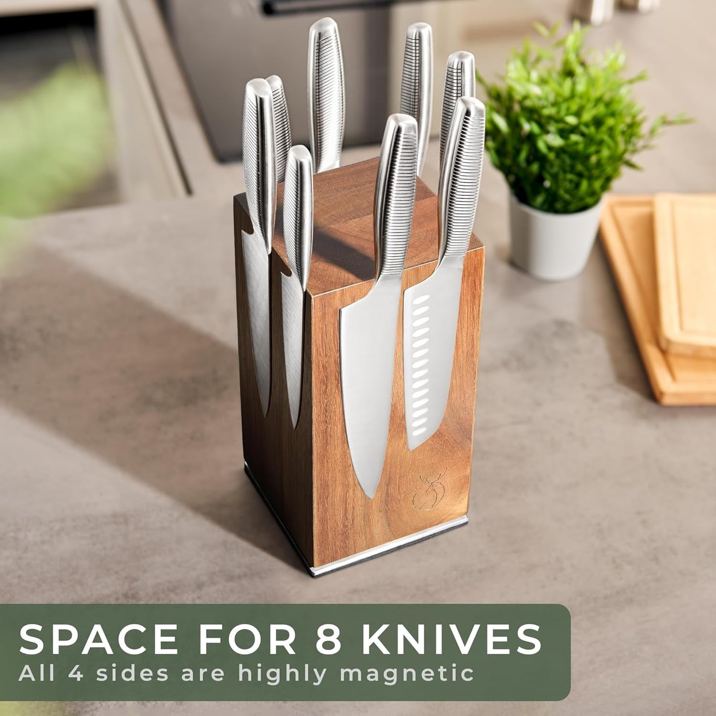 WALDWERK Magnetic Knife Holder Made of Acacia Wood - 360 degree rotatable Knife Block Without Knives - Knife Block - Knife Holder