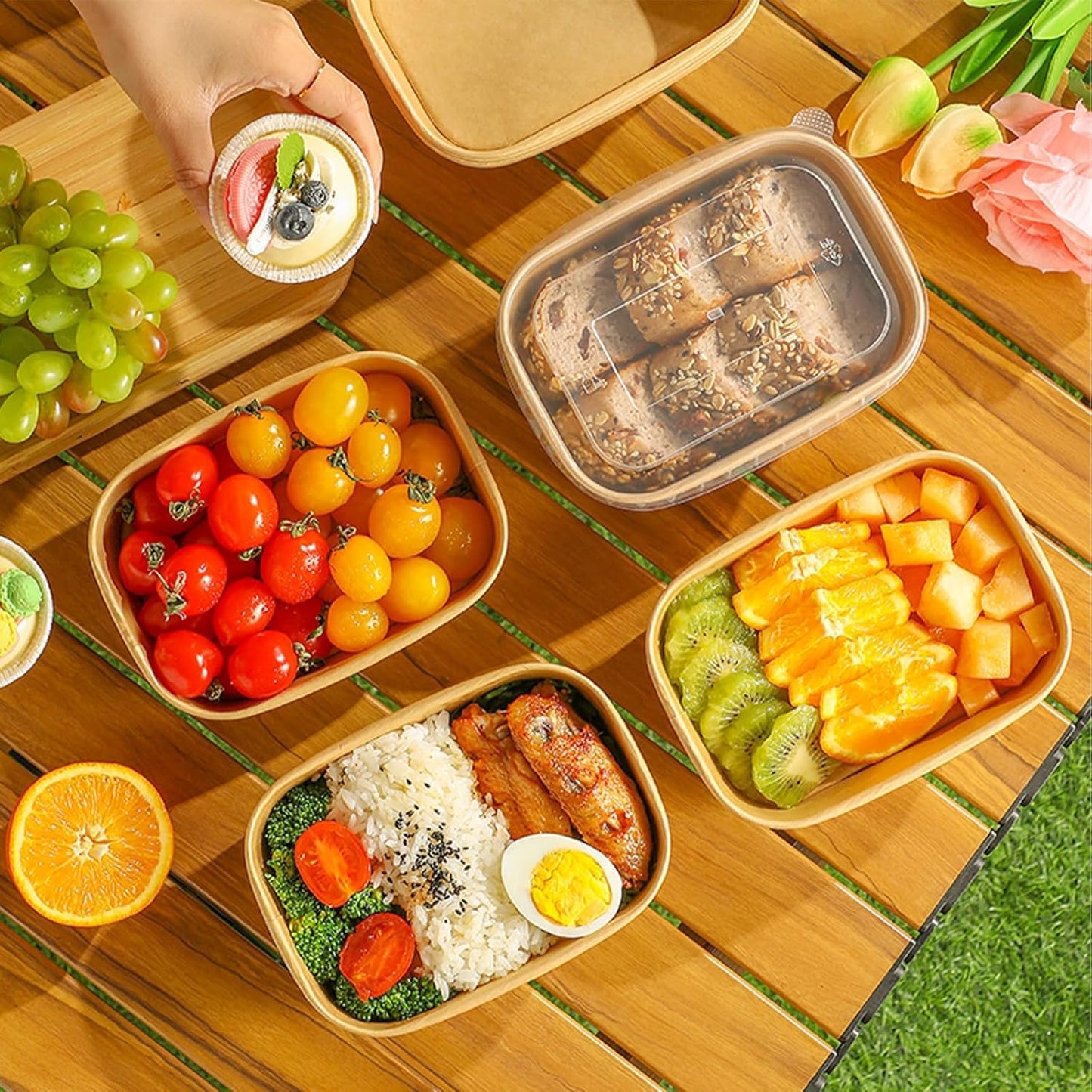 DI QIU REN 50-Pack 25oz Paper Bowls, Disposable Food Containers with Lids and Forks, Rectangular Disposable Salad Bowls for Diet Salad, Pasta (kraft Paper Rectangular, 25oz 50 Count)