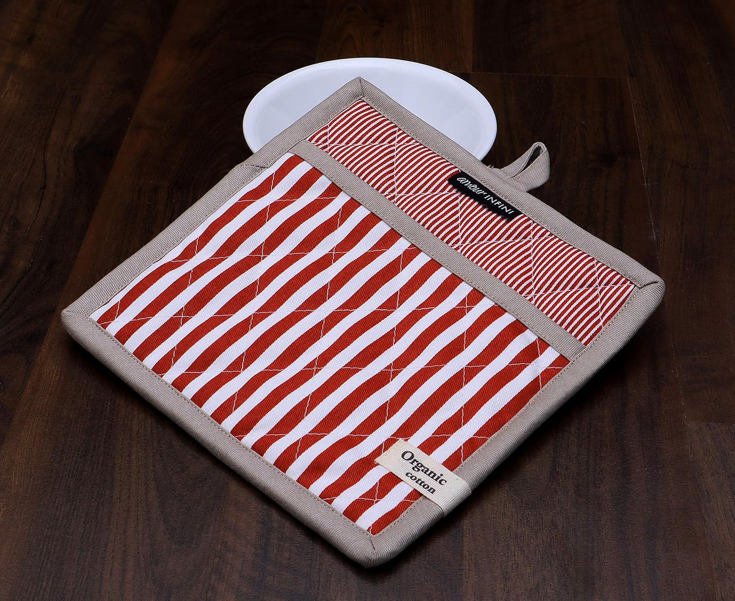 AMOUR INFINI Striped Pot Holders and Oven Mitts Heat Resistant Non Slip Reusable Set of 1 Oven Mitt and 1 Pot Holder Oven Gloves Pot Holder for Cooking (Rust)